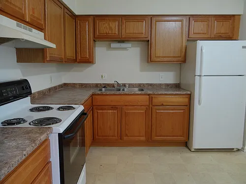 White Oaks Apartments Photo 1