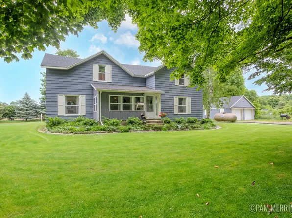 13176 S Centerline Ave, Grant, MI 49327