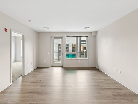 3rd image of 3459 Butler St APT 205