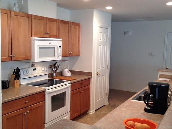 kitchen (new dishwasher)
