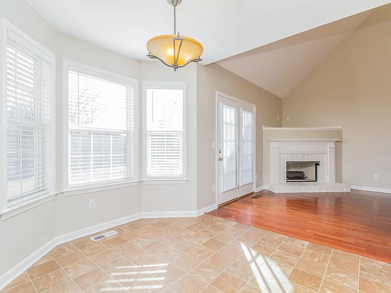 2832 Rippavilla Way — Photo 4