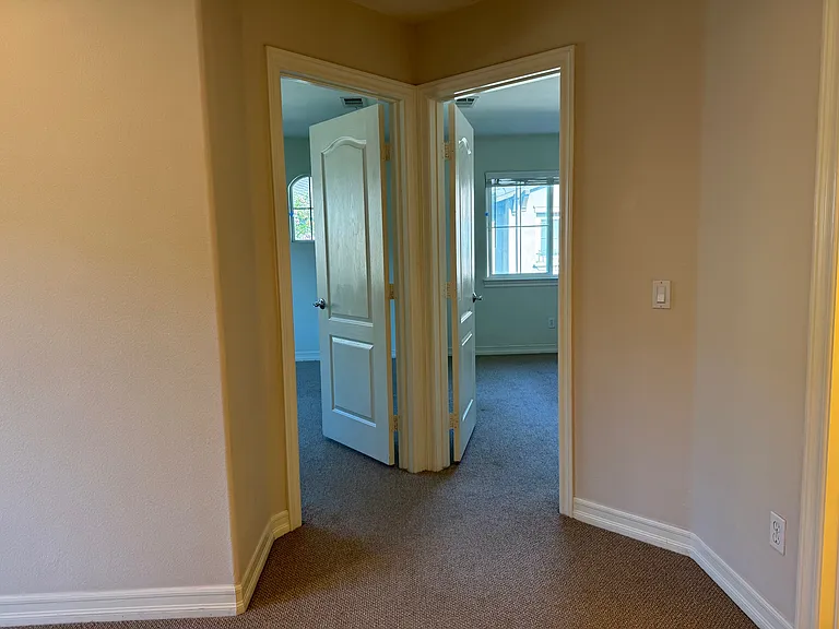 10410 Duxbury Ln #6 — Photo 28