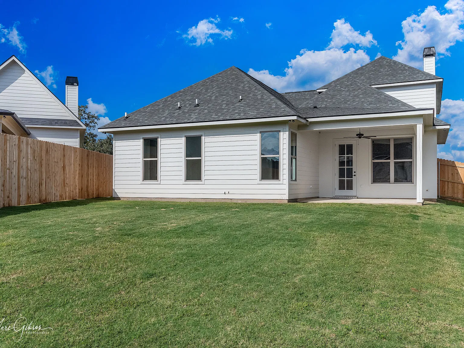 3 bed, 3.5 bath, 2294 sqft, $3,850 — Photo 2
