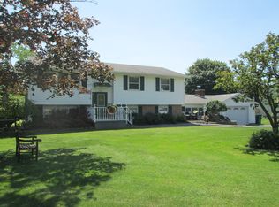 7 Ashwood Dr, Scottsville, NY 14546