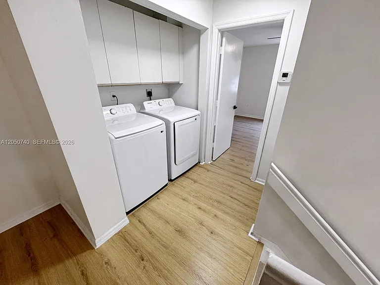 10341 SW 18th St — Photo 35