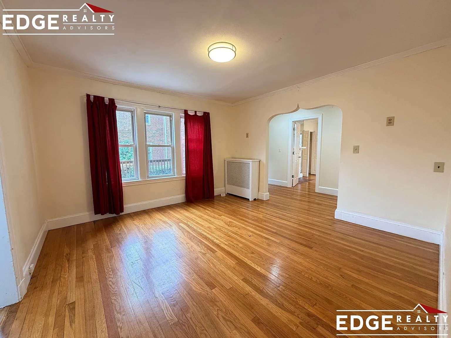 113 Lanark Rd — Photo 3