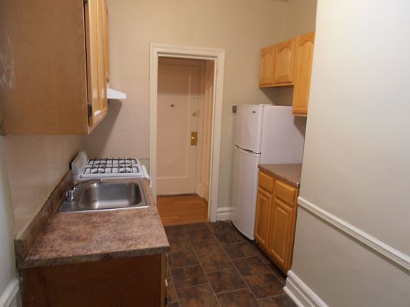 2nd image of 68 E 19th St APT 5A