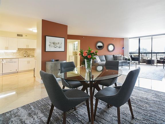 5th image of 3500 Mystic Pointe Dr APT 1807