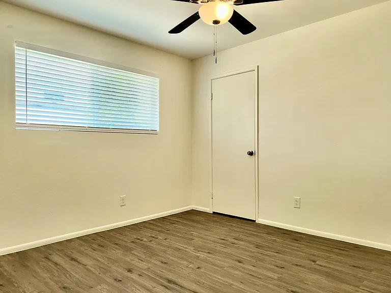 2020 N 51st St #2 — Photo 9