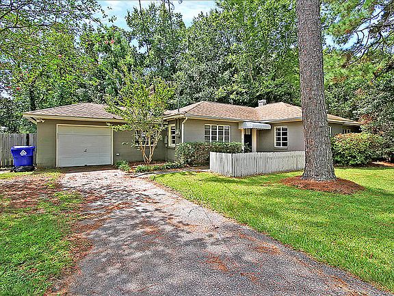 3rd image of 1315 S Sherwood Dr