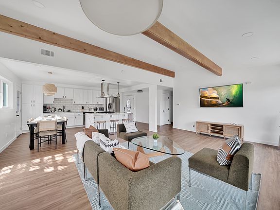 5th image of 1306 W Baker Ave