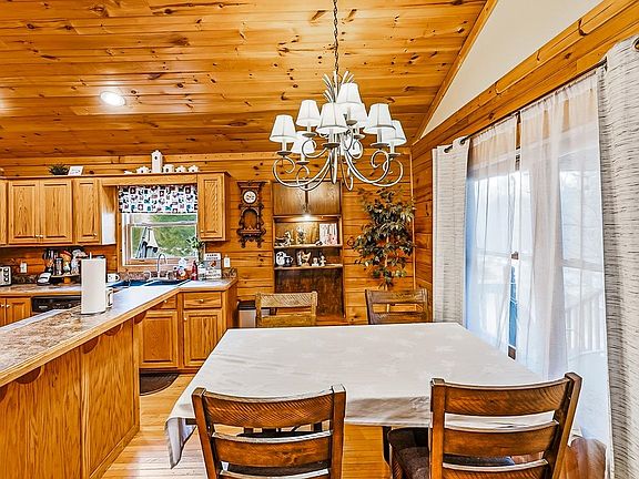 15th image of this home