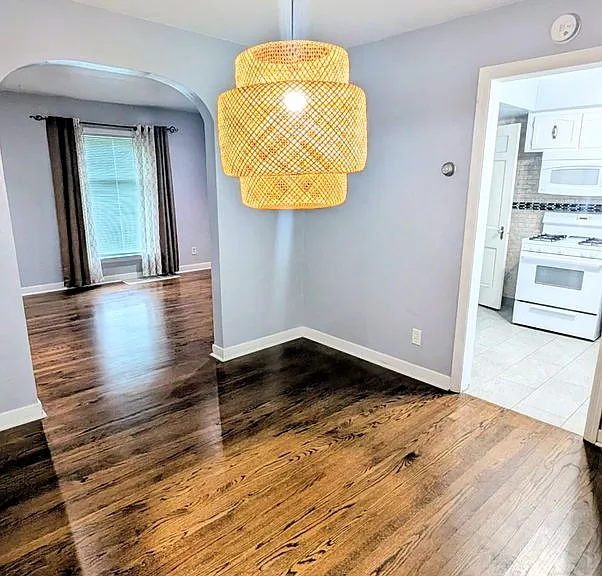 320 Beacon Pl — Photo 4
