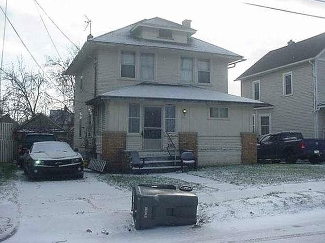 2nd image of 1595 2nd St