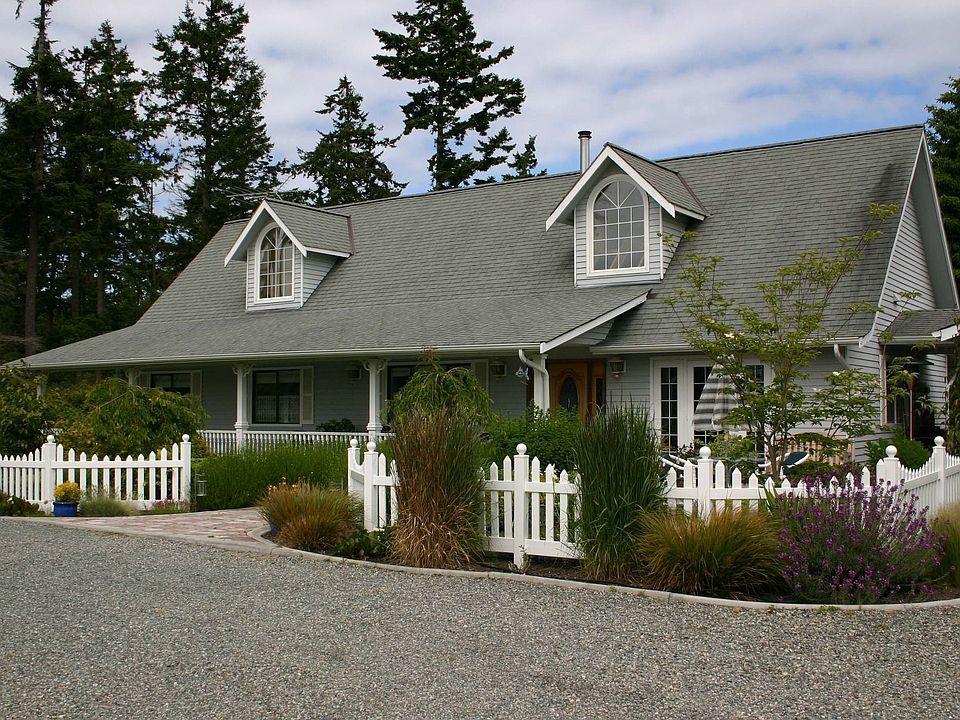 Front view of house.
