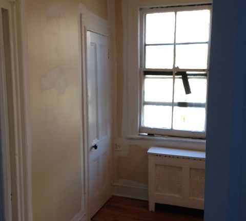4th image of 184 Waverly Pl APT 3R