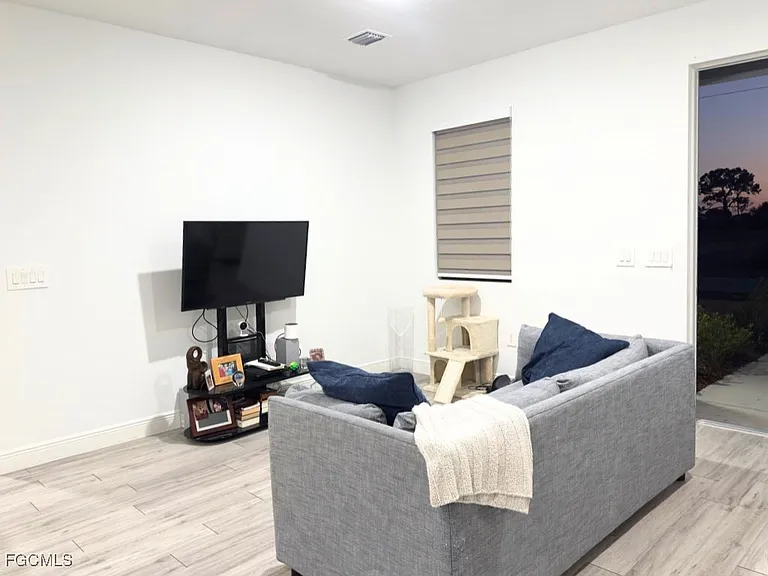 8033 Melody Cir — Photo 6