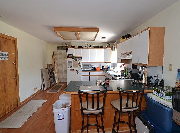 4th image of 3907 N Ashland Ave #2 F