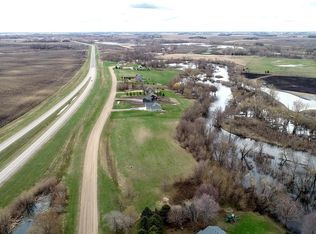 7 Adams St SE, Hutchinson, MN 55350