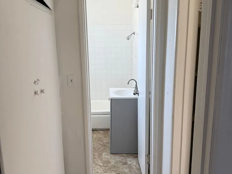 4729 San Vicente Blvd — Photo 10