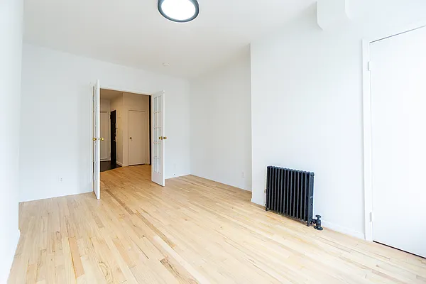 Rented by Compass | media 2
