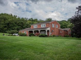 301 McWilliams Rd, Trafford, PA 15085