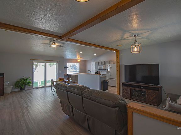 4th image of 2480 W 9th St