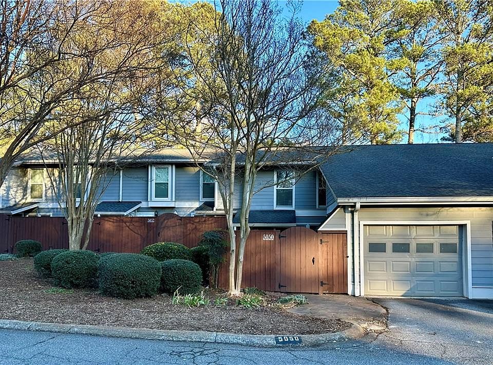 1st image of 5050 Meadow Ln Unit 9