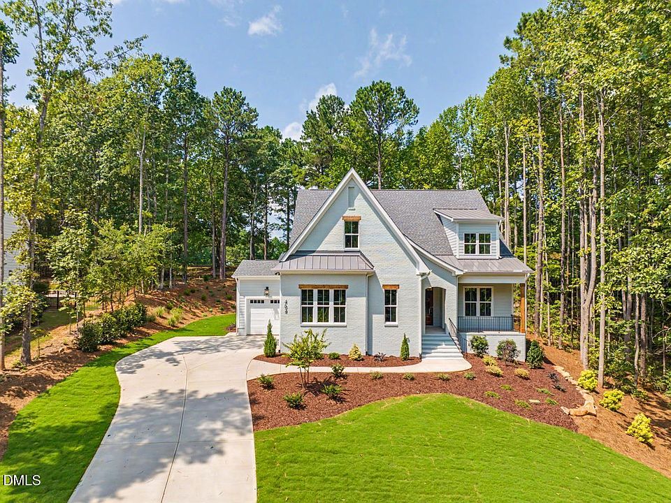 1st image of 462 Chapel Ridge Dr