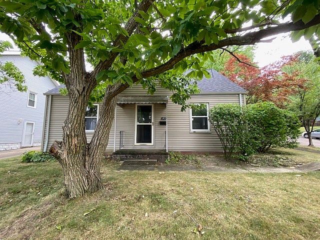 1st image of 1477 Oakwood Ave