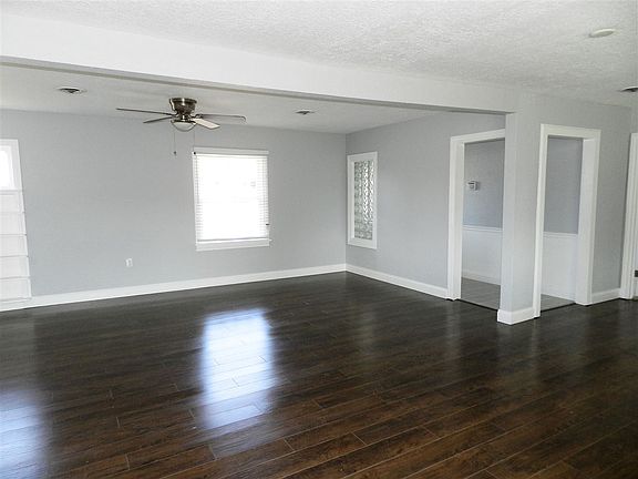 4th image of 717 NW 13th St
