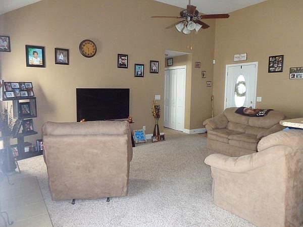 2nd image of 1117 Campbell Ct