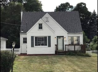 6109 Harkson Dr, East Lansing, MI 48823