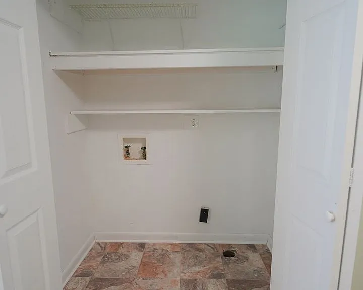 2304 Hartsfield Ct #B — Photo 10