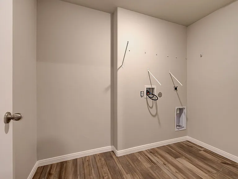 1609 Maroon Dr — Photo 41