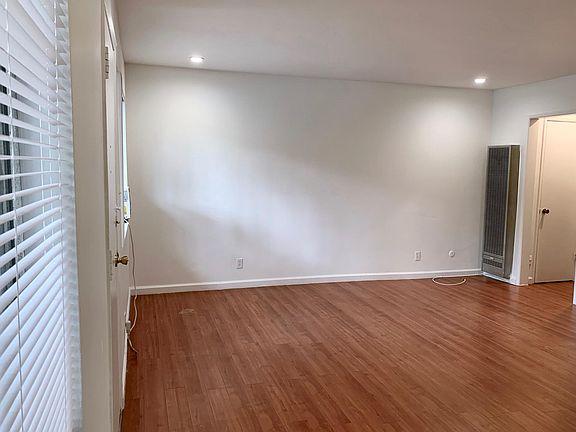 2nd image of 8850 Cattaraugus Ave APT 18