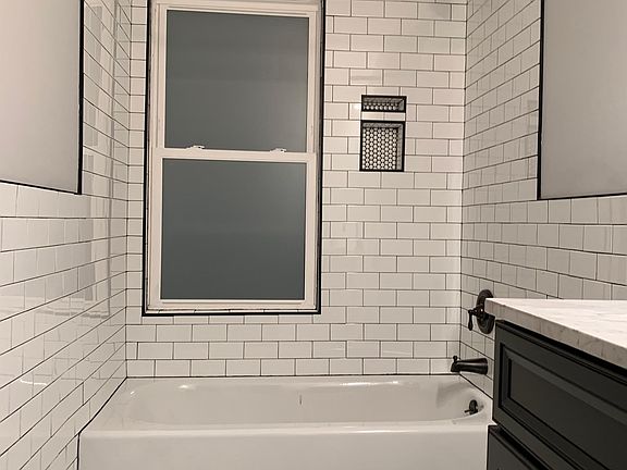 5th image of 29 W Rock Ave