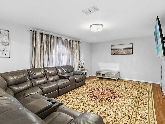 3rd image of 122 CARMEL BAY DRIVE