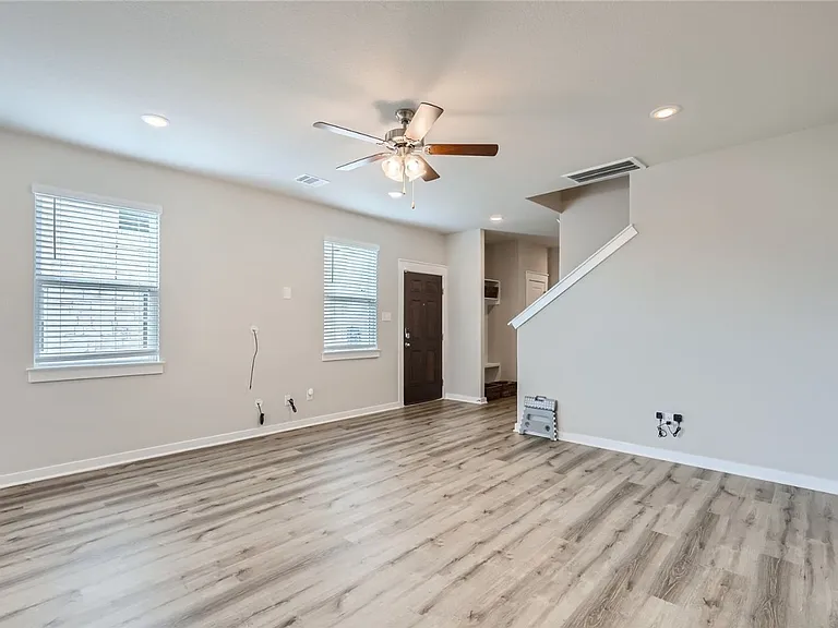 2233 Rocoso Trl — Photo 6