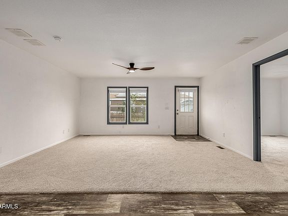 5th image of 511 W CLAESSENS Drive