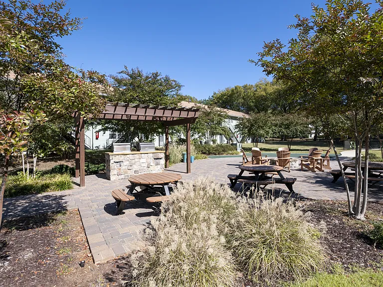 Gas Grills & Picnic Area