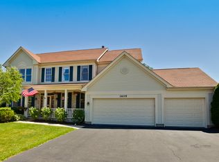 1605 Surridge Ct, Mundelein, IL 60060