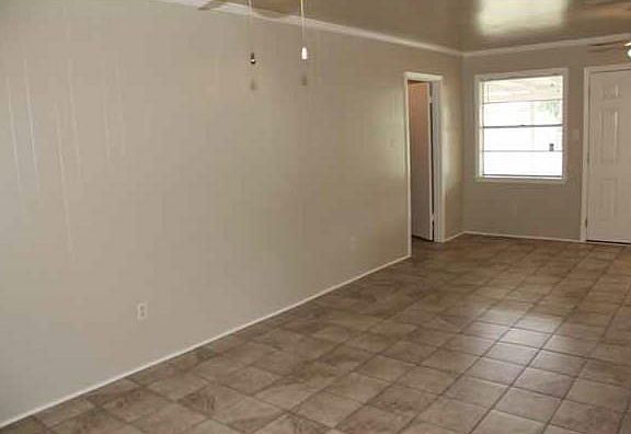 3rd image of 9361 Jessica Dr