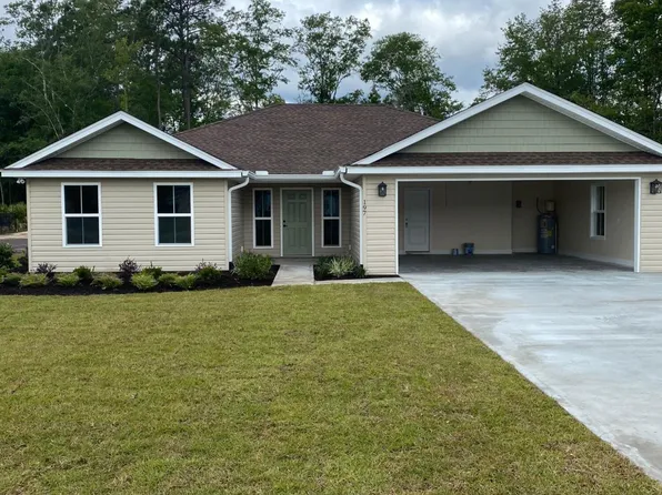 221 Sierra Ln, Waycross, GA 31503