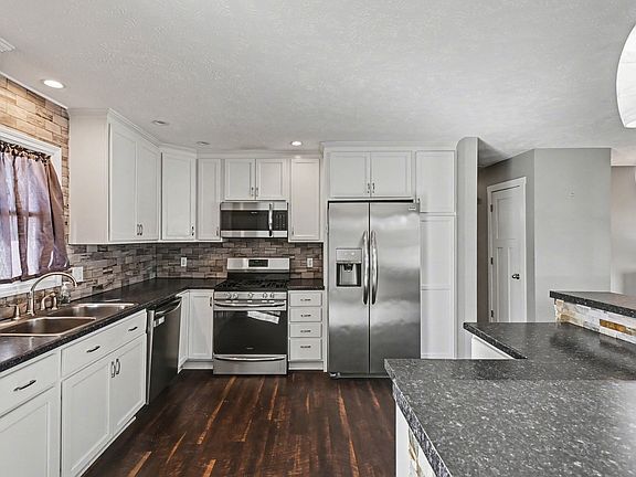 2nd image of 5706 S 110th Cir