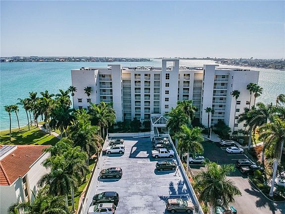 3rd image of 6105 Bahia Del Mar Cir APT 383