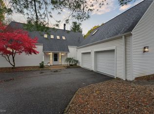 963 Meadowlark Cir, Aurora, OH 44202