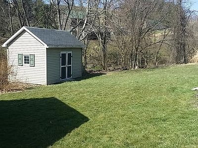 4th image of 1103 Armstrong Ave