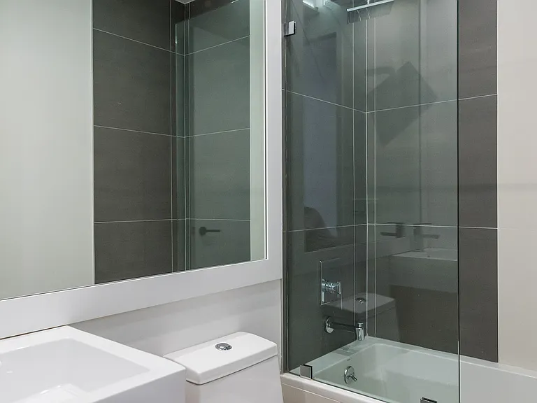 724 5th Ave #2C — Photo 9