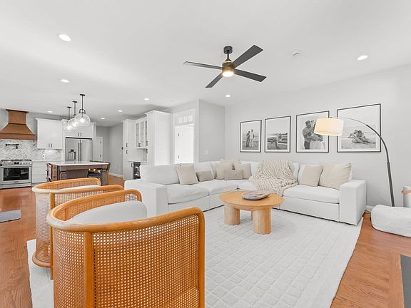 3rd image of 82 Colts Way